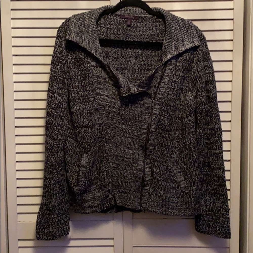 Side zipper sweater